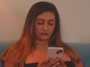 yaracollins from Chaturbate