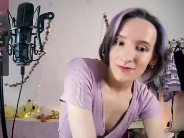 yellow_songbird from Chaturbate