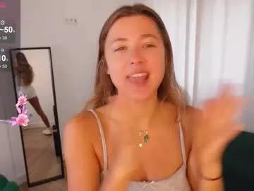 yess_kiki from Chaturbate
