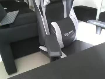 yimmi_latino from Chaturbate