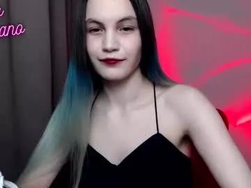 Explore our live girls sluts from our Custom and Multi clubs and checkout exclusive access to highly interactive content, such as shape, hair, titties, pussy type and many more.
