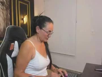 Yulitza1025 webcams show profile image 