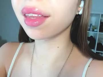 yumm__ from Chaturbate