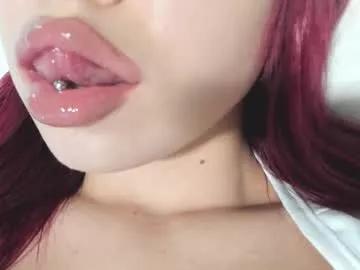 yumm__ from Chaturbate