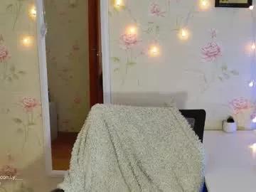 yumm_lolly from Chaturbate