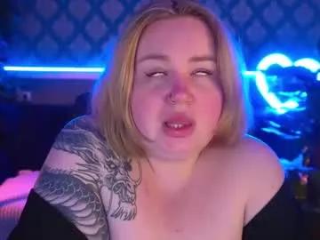 zarareign_ from Chaturbate