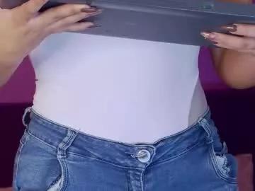 zoee_moretti from Chaturbate