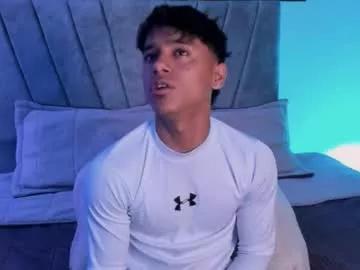 zyzz_1812 from Chaturbate