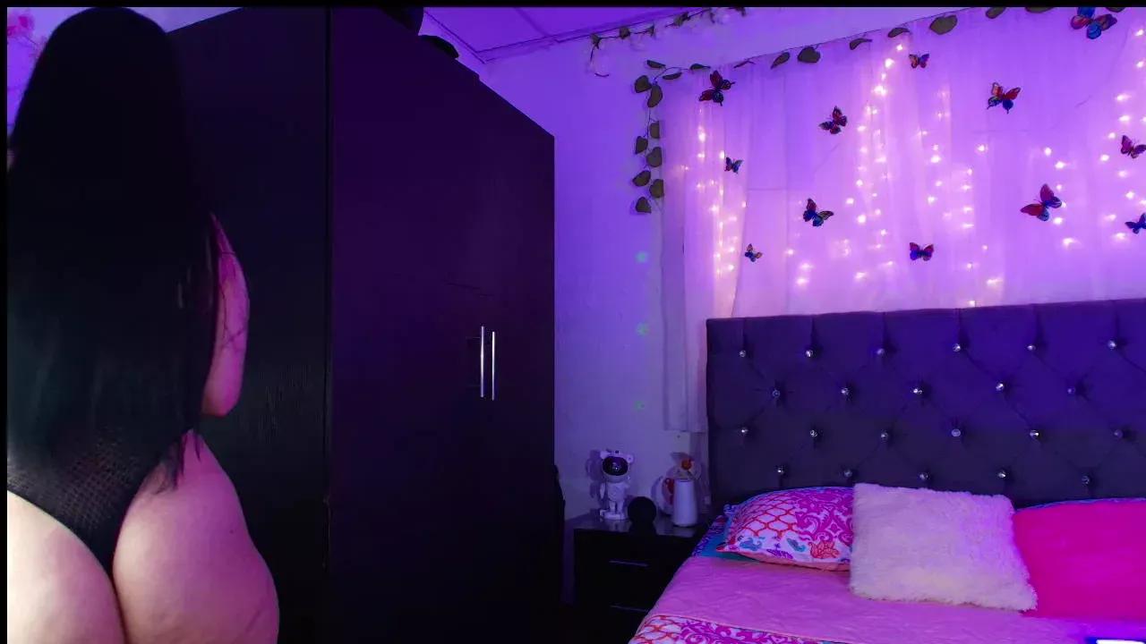 Juliismiit webcams show profile image 