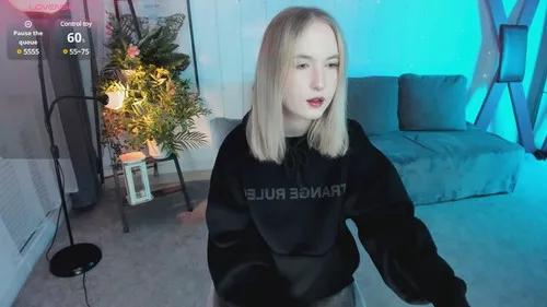 Kikishyness webcams show profile image 