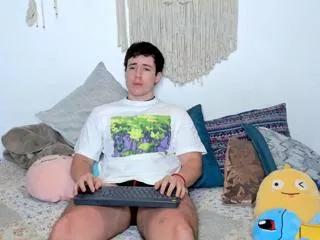 aaron_bain from Flirt4Free