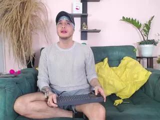 adam_nicolas from Flirt4Free is Freechat
