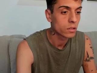 adrian_florinn from Flirt4Free is Freechat