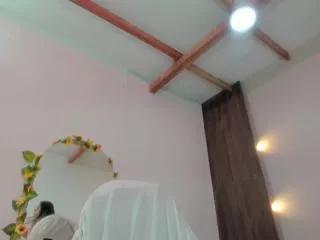 Aiisha_a webcams show profile image 