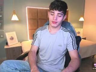 Alejandro_lombardo webcams show profile image 