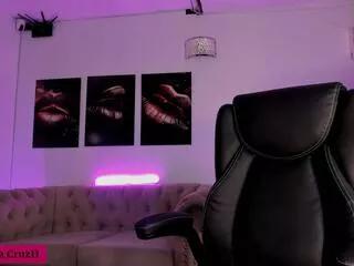 Explore our live girls sluts from our Custom and Multi clubs and checkout exclusive access to highly interactive content, such as shape, hair, titties, pussy type and many more.