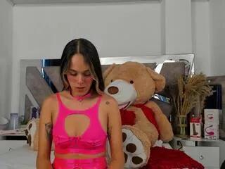 amara_jons from Flirt4Free