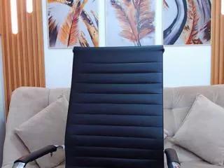 anddy_white from Flirt4Free