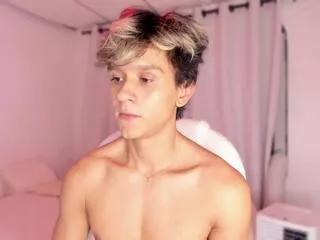 andres_dreamer from Flirt4Free is Freechat