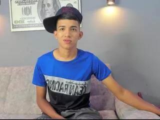 angel_lamberth from Flirt4Free is Freechat