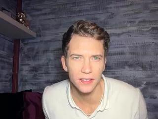 antoine_miles from Flirt4Free is Freechat