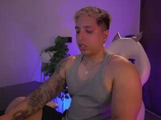 appolo_cavill from Flirt4Free