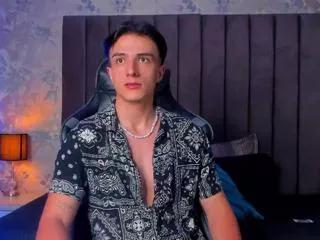 aslan_fox from Flirt4Free