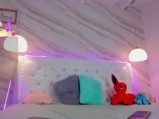 Explore our live girls sluts from our Custom and Multi clubs and checkout exclusive access to highly interactive content, such as shape, hair, titties, pussy type and many more.