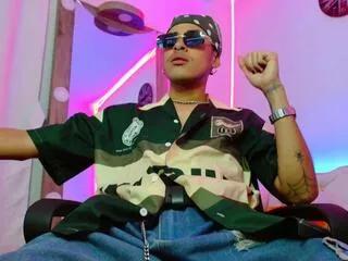 axcel_smith from Flirt4Free is Freechat