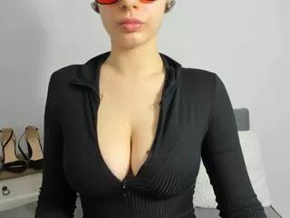 Explore our live girls sluts from our Custom and Multi clubs and checkout exclusive access to highly interactive content, such as shape, hair, titties, pussy type and many more.