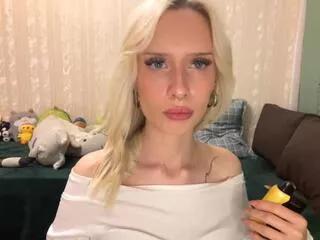 cecilia_chanchuan from Flirt4Free