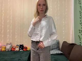 cecilia_chanchuan from Flirt4Free