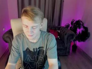 cole_gold from Flirt4Free is Freechat