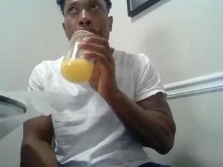 Compton_cali webcams show profile image 
