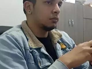 connor_wollf from Flirt4Free