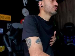 daamian_cox from Flirt4Free