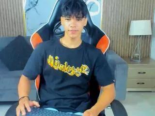 daante_king from Flirt4Free is Freechat