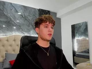 damian_klart from Flirt4Free is Freechat