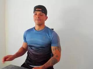 derek_rossetti from Flirt4Free is Freechat