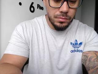 Photos of derryl from Flirt4Free is Freechat