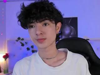 elliot_soleil from Flirt4Free