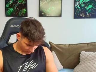 Photos of emilio_reynolds from Flirt4Free is Freechat