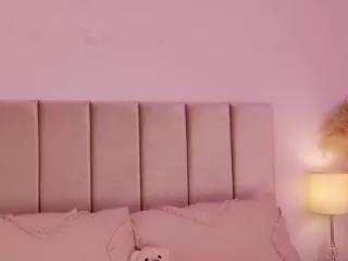 Explore our live girls sluts from our Custom and Multi clubs and checkout exclusive access to highly interactive content, such as shape, hair, titties, pussy type and many more.