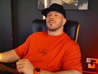 erick_angelo from Flirt4Free is Freechat