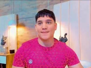 esteban_morenoo from Flirt4Free
