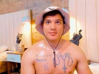 esteban_morenoo from Flirt4Free is Freechat