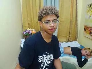feelipe_adara from Flirt4Free