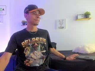golden_mann from Flirt4Free is Freechat