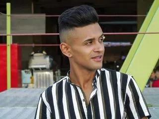 grayson_porn from Flirt4Free is Freechat