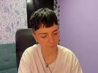 hanna_plu from Flirt4Free is Freechat